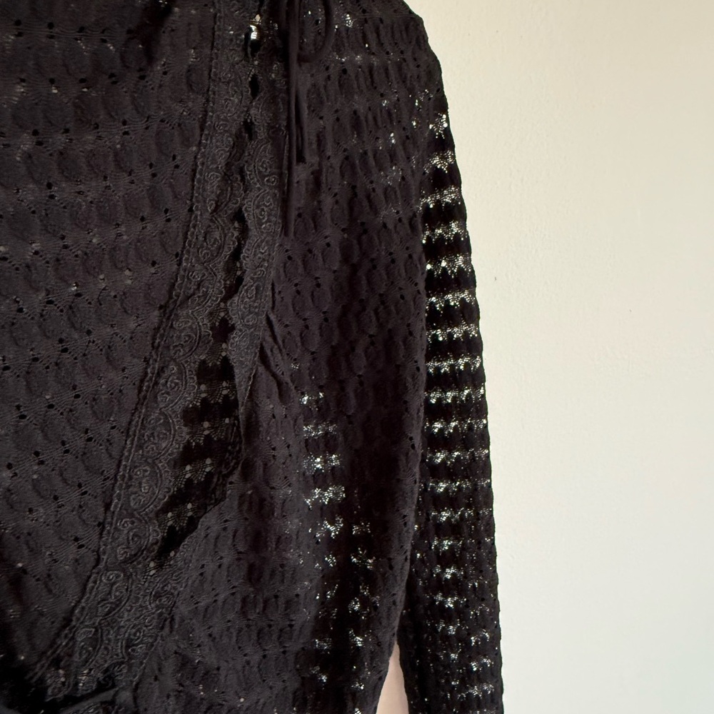 Princess Polly Black Lace Top - Picture 5 of 6